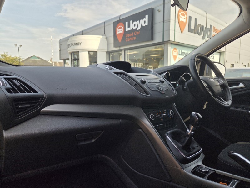 2019 (68) FORD KUGA 1.5 EcoBoost 120 Zetec 5dr 2WD 5675127