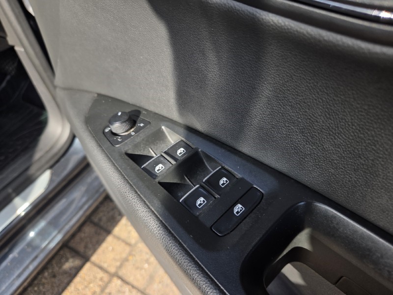 2020 (70) SEAT LEON 2.0 TDI 150 FR Black Edition [EZ] 5dr DSG 5670629