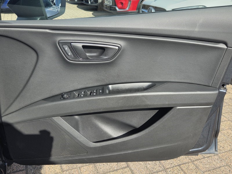 2020 (70) SEAT LEON 2.0 TDI 150 FR Black Edition [EZ] 5dr DSG 5670628