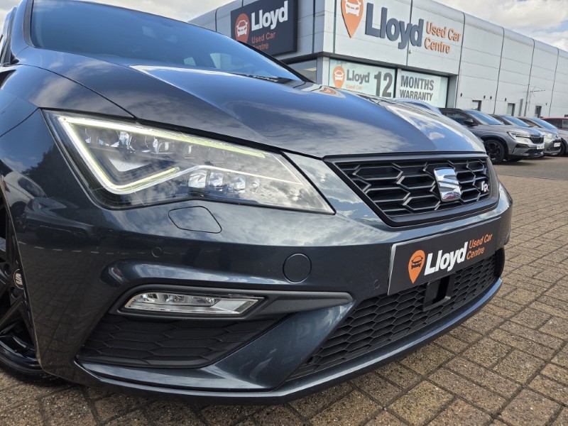 2020 (70) SEAT LEON 2.0 TDI 150 FR Black Edition [EZ] 5dr DSG 5670607