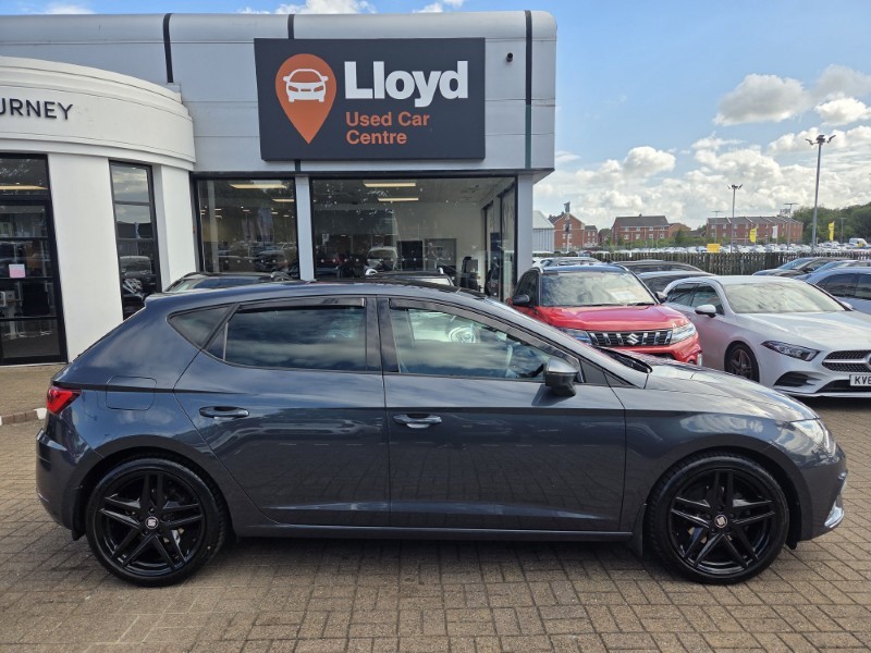 2020 (70) SEAT LEON 2.0 TDI 150 FR Black Edition [EZ] 5dr DSG 5670600
