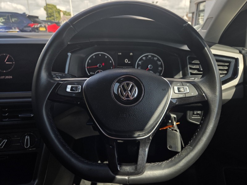 2018 (18) VOLKSWAGEN POLO 1.0 TSI 95 SE 5dr 5670678