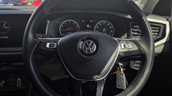 2018 (18) VOLKSWAGEN POLO 1.0 TSI 95 SE 5dr 5670678