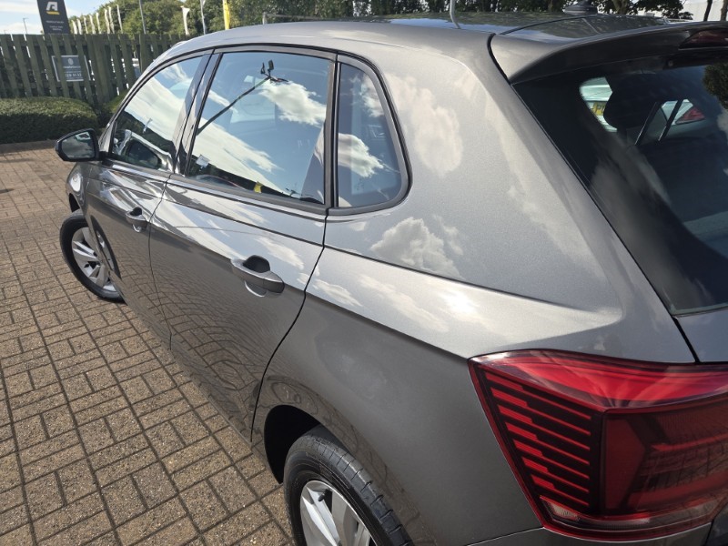 2018 (18) VOLKSWAGEN POLO 1.0 TSI 95 SE 5dr 5670655