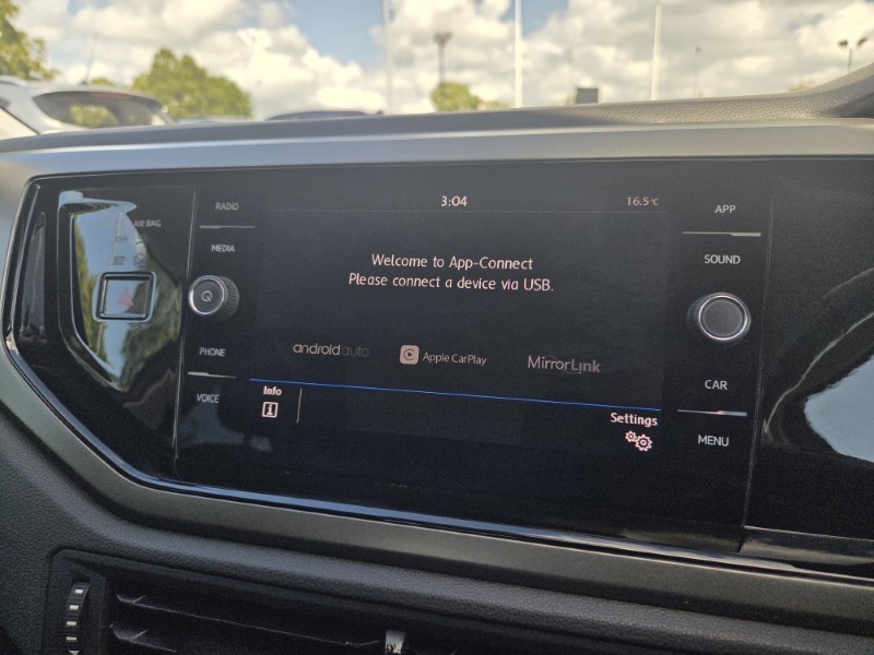2018 (18) VOLKSWAGEN POLO 1.0 TSI 95 SE 5dr 5670683