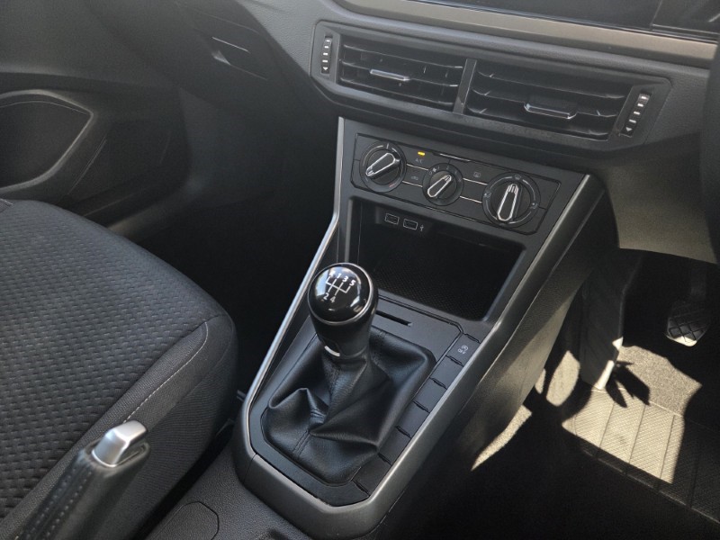 2018 (18) VOLKSWAGEN POLO 1.0 TSI 95 SE 5dr 5670679