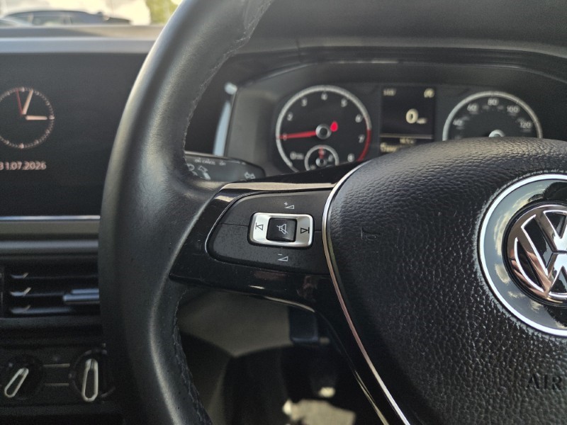2018 (18) VOLKSWAGEN POLO 1.0 TSI 95 SE 5dr 5670676