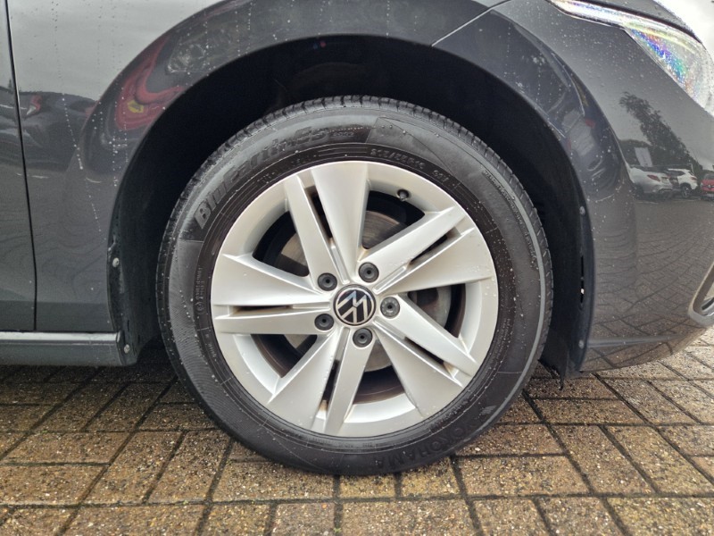 2020 (70) VOLKSWAGEN GOLF 1.5 TSI Life 5dr 5683280