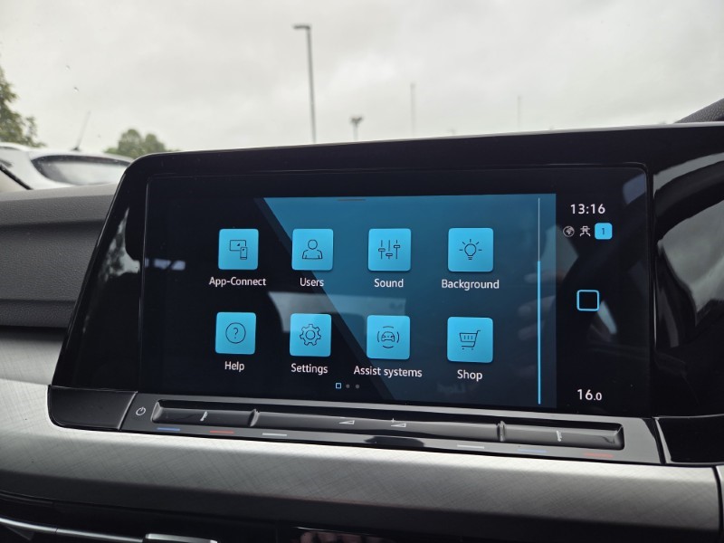2020 (70) VOLKSWAGEN GOLF 1.5 TSI Life 5dr 5683323