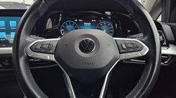 2020 (70) VOLKSWAGEN GOLF 1.5 TSI Life 5dr 5683311
