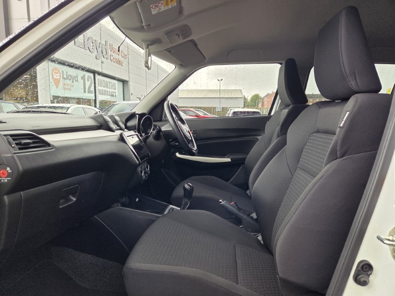 2020 (20) SUZUKI SWIFT 1.2 Dualjet SHVS SZ-T 5dr 5683421