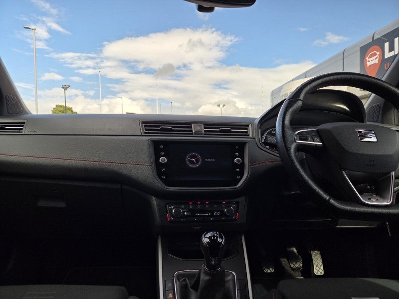 2021 (21) SEAT ARONA 1.0 TSI 110 FR Red Edition 5dr 5686448