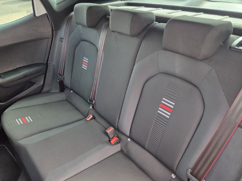 2021 (21) SEAT ARONA 1.0 TSI 110 FR Red Edition 5dr 5686451