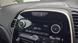 2019 (19) RENAULT CAPTUR 0.9 TCE 90 Play 5dr 5683653
