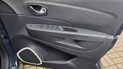 2019 (19) RENAULT CAPTUR 0.9 TCE 90 Play 5dr 5683644