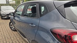 2019 (19) RENAULT CAPTUR 0.9 TCE 90 Play 5dr 5683624