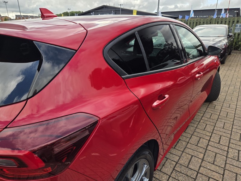 2023 (23) FORD FOCUS 1.0 EcoBoost Hybrid mHEV ST-Line 5dr Auto 5680944
