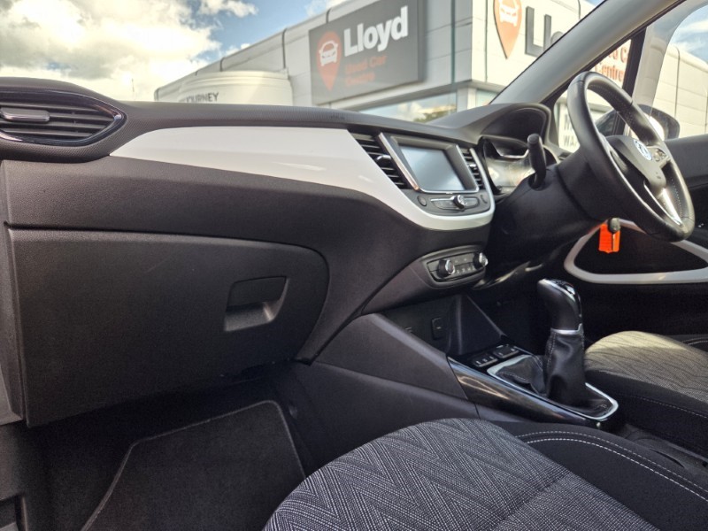 2021 (70) VAUXHALL CROSSLAND X 1.2 [83] Griffin 5dr [Start Stop] 5699389