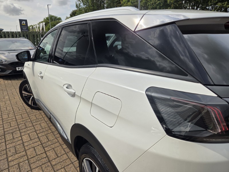 2022 (22) PEUGEOT 3008 1.6 Hybrid 225 Allure Premium 5dr e-EAT8 5694046