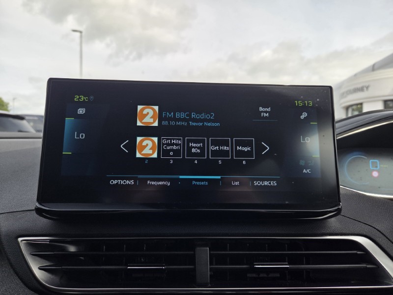 2022 (22) PEUGEOT 3008 1.6 Hybrid 225 Allure Premium 5dr e-EAT8 5694072