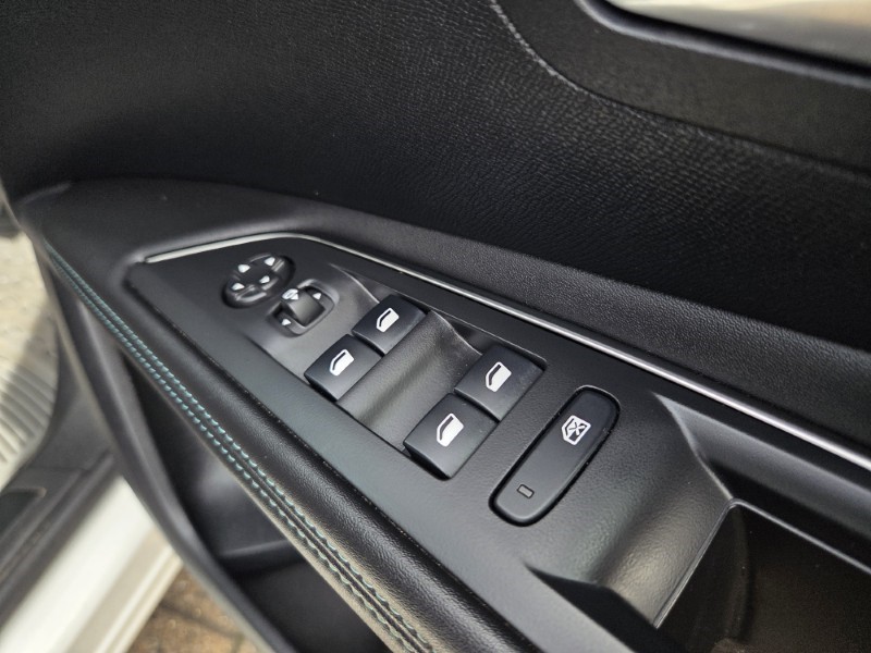 2022 (22) PEUGEOT 3008 1.6 Hybrid 225 Allure Premium 5dr e-EAT8 5694066