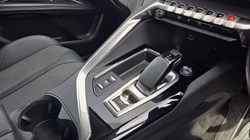 2022 (22) PEUGEOT 3008 1.6 Hybrid 225 Allure Premium 5dr e-EAT8 5694070