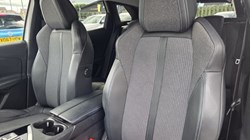 2022 (22) PEUGEOT 3008 1.6 Hybrid 225 Allure Premium 5dr e-EAT8 5694063
