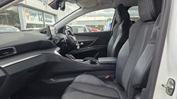 2022 (22) PEUGEOT 3008 1.6 Hybrid 225 Allure Premium 5dr e-EAT8 5694062