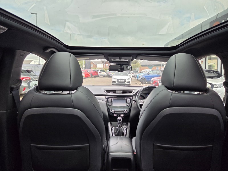 2018 (68) NISSAN QASHQAI 1.5 dCi 115 Tekna PLUS 5dr 5715722