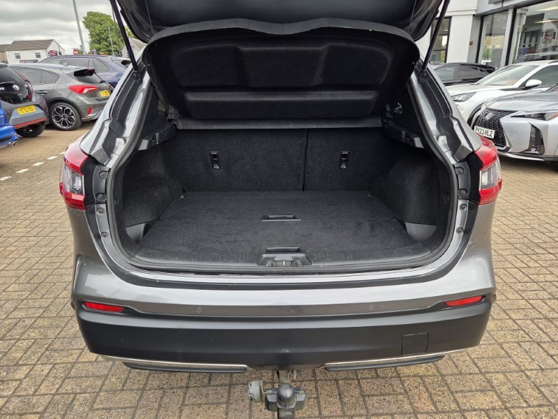 2018 (68) NISSAN QASHQAI 1.5 dCi 115 Tekna PLUS 5dr 5715720
