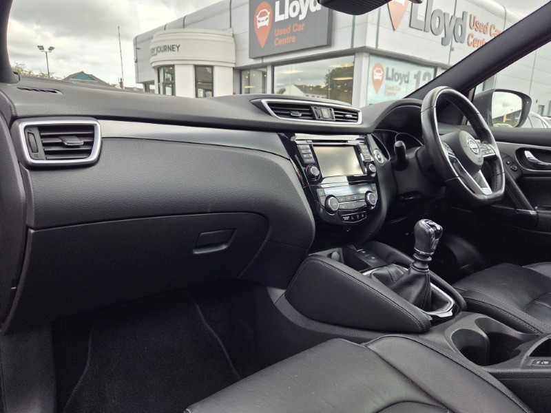 2018 (68) NISSAN QASHQAI 1.5 dCi 115 Tekna PLUS 5dr 5715729