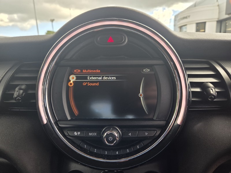 2017 (67) MINI HATCHBACK 1.5 Cooper 5dr 5699045