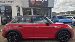 2017 (67) MINI HATCHBACK 1.5 Cooper 5dr 5699005