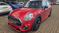 2017 (67) MINI HATCHBACK 1.5 Cooper 5dr 5699010