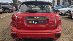 2017 (67) MINI HATCHBACK 1.5 Cooper 5dr 5699018