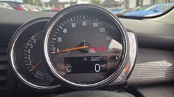 2017 (67) MINI HATCHBACK 1.5 Cooper 5dr 5699047