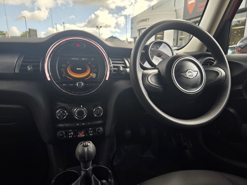 2017 (67) MINI HATCHBACK 1.5 Cooper 5dr 5699027
