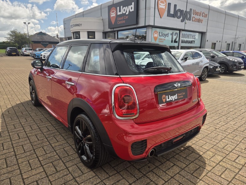 2017 (67) MINI HATCHBACK 1.5 Cooper 5dr 5699017