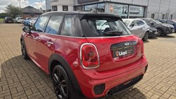 2017 (67) MINI HATCHBACK 1.5 Cooper 5dr 5699017