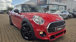 2017 (67) MINI HATCHBACK 1.5 Cooper 5dr 5699016