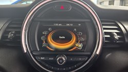 2017 (67) MINI HATCHBACK 1.5 Cooper 5dr 5699043