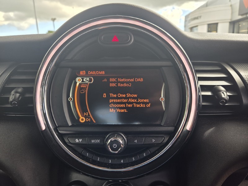2017 (67) MINI HATCHBACK 1.5 Cooper 5dr 5699044