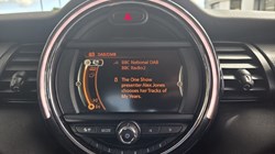 2017 (67) MINI HATCHBACK 1.5 Cooper 5dr 5699044