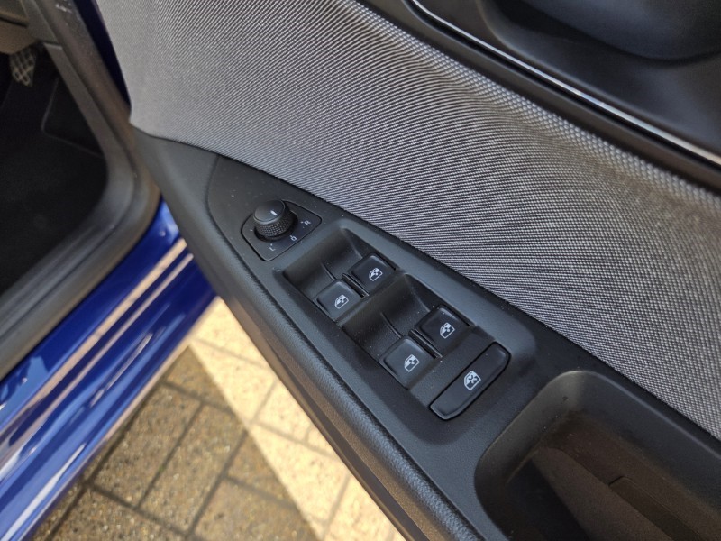 2019 (69) SEAT LEON 1.6 TDI SE Dynamic [EZ] 5dr 5709290