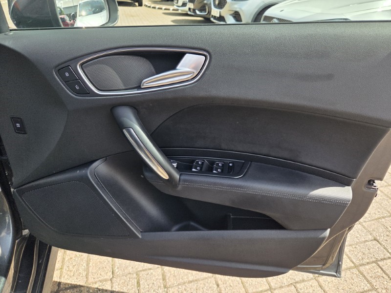 2016 (66) AUDI A1 1.4 TFSI S Line 5dr 5694503