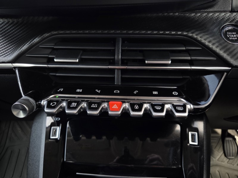 2020 (70) PEUGEOT 2008 1.2 PureTech Allure Premium 5dr 5704639