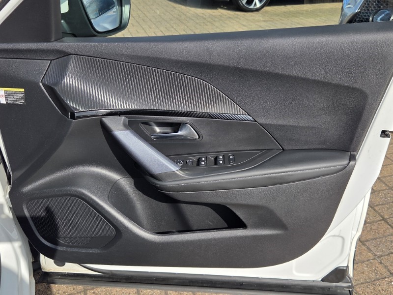 2020 (70) PEUGEOT 2008 1.2 PureTech Allure Premium 5dr 5704632