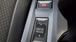 2020 (70) PEUGEOT 2008 1.2 PureTech Allure Premium 5dr 5704638