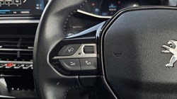 2020 (70) PEUGEOT 2008 1.2 PureTech Allure Premium 5dr 5704634