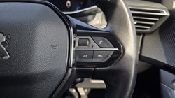 2020 (70) PEUGEOT 2008 1.2 PureTech Allure Premium 5dr 5704635